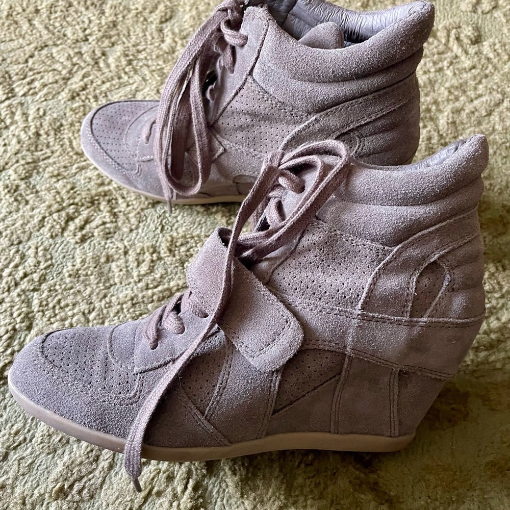 Ash Bowie suede wedge sneakers size 9